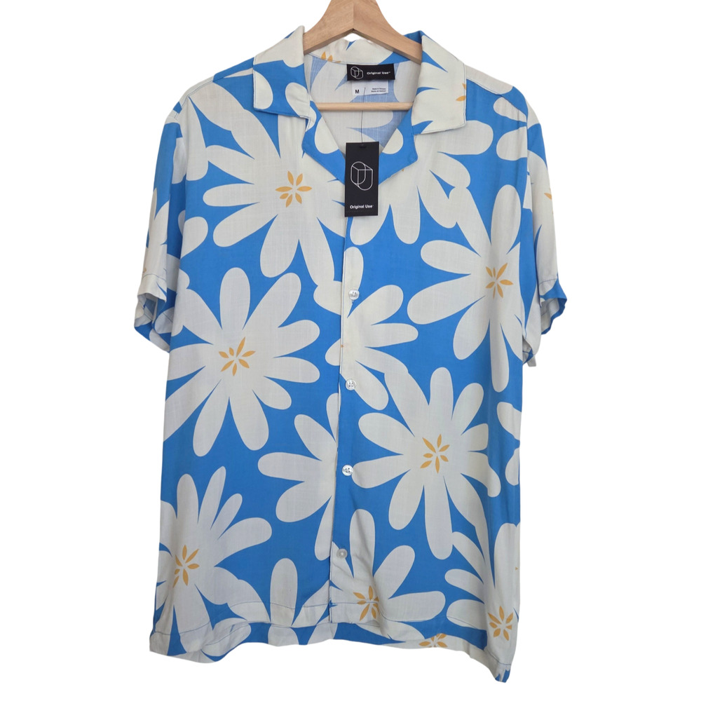 NWT Original Use | Woven Resort Shirt Short Sleeve Daisy Print Button Up